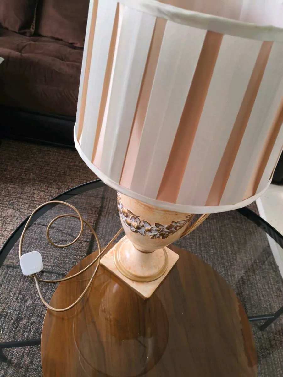 Beautiful lamp new 35 Euro - Image 3