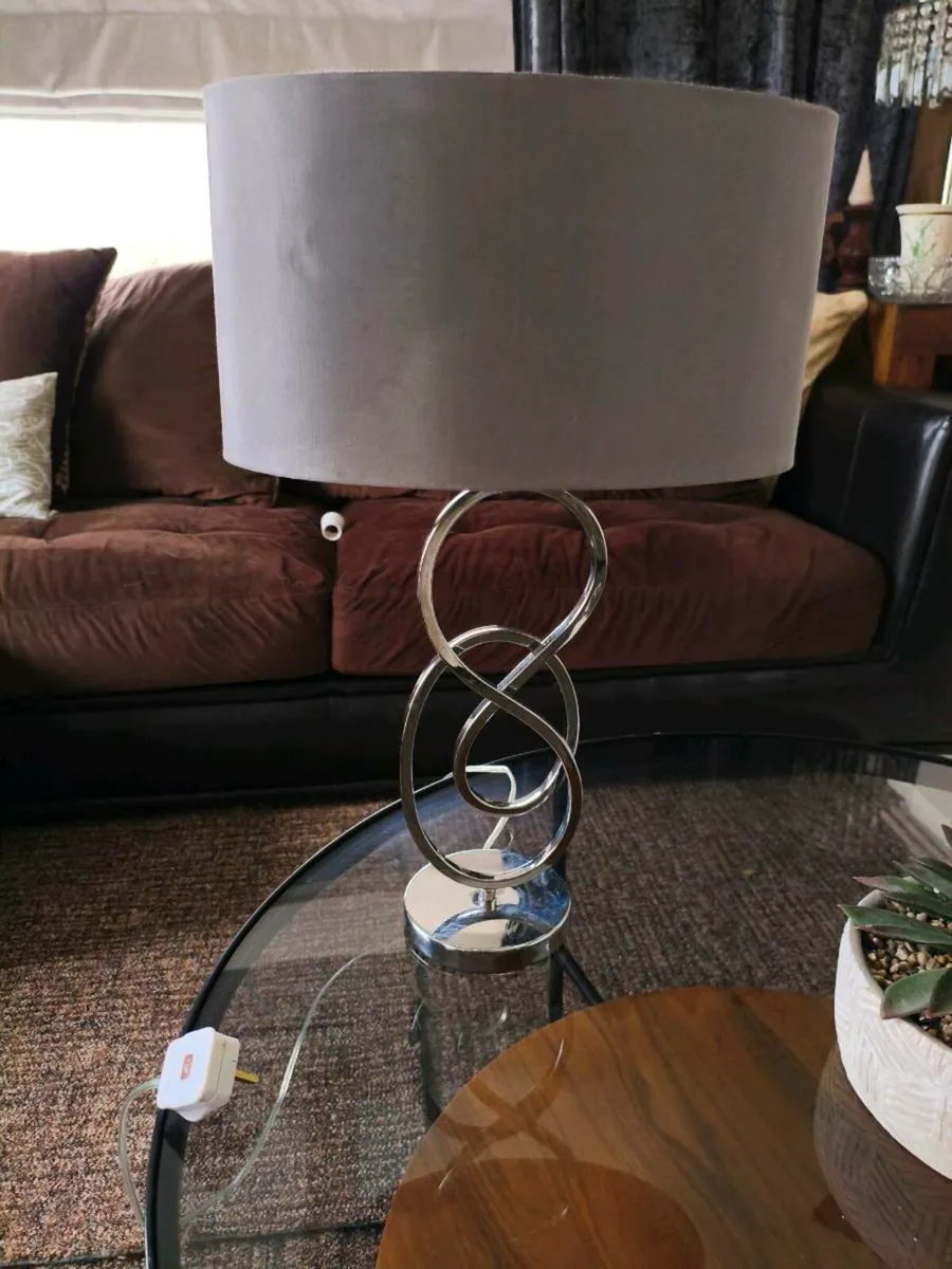 Lovely Table lamp 10 euro - Image 1