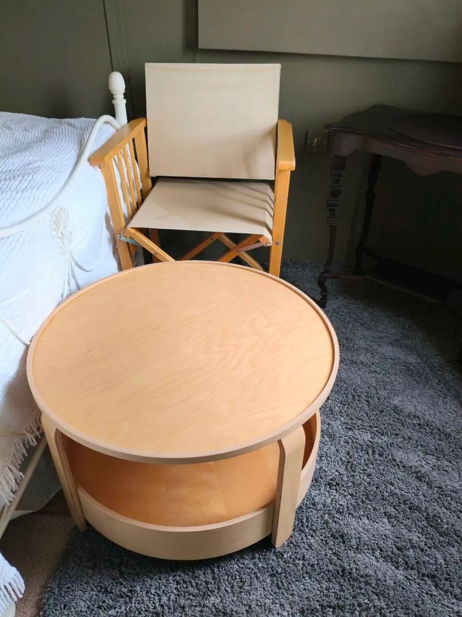 Beautiful art chair and coffee table 75 for both n - Image 3