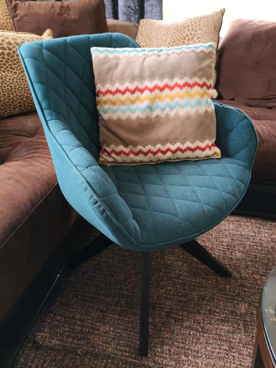 Beautiful new bedroom, living room chair.60 euro - Image 1
