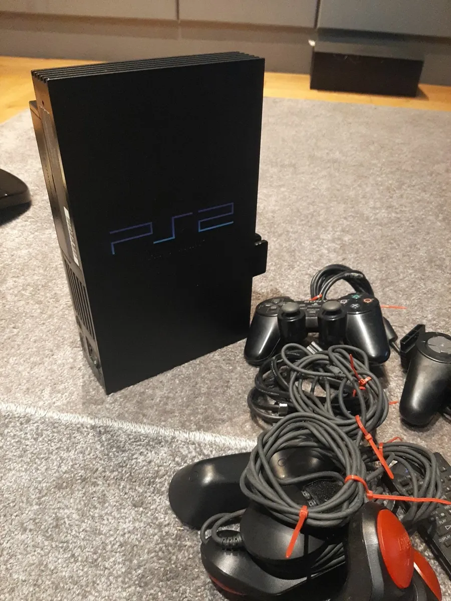 Games console - Image 2