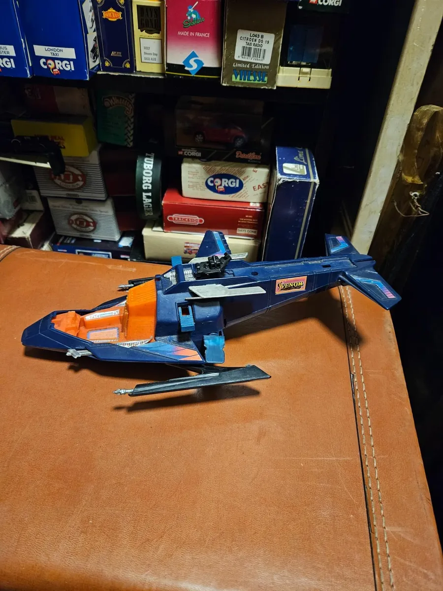 Vintage 1980's MASK Venom Ship - Image 1