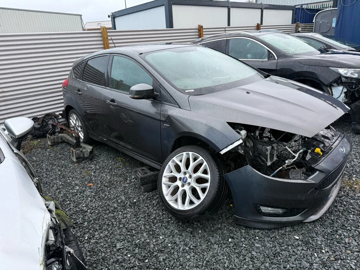 2017 Ford Focus Parts - Image 3