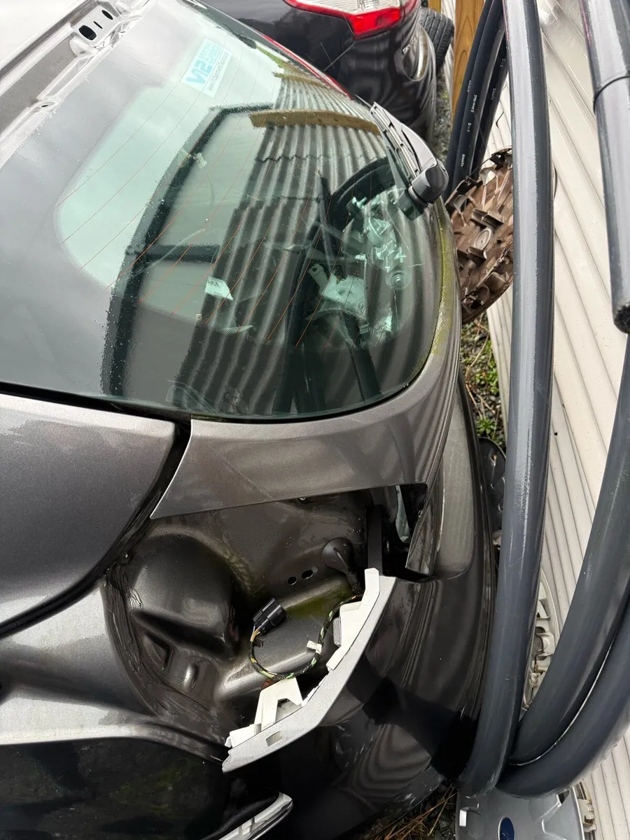 2017 Ford Focus Parts - Image 3