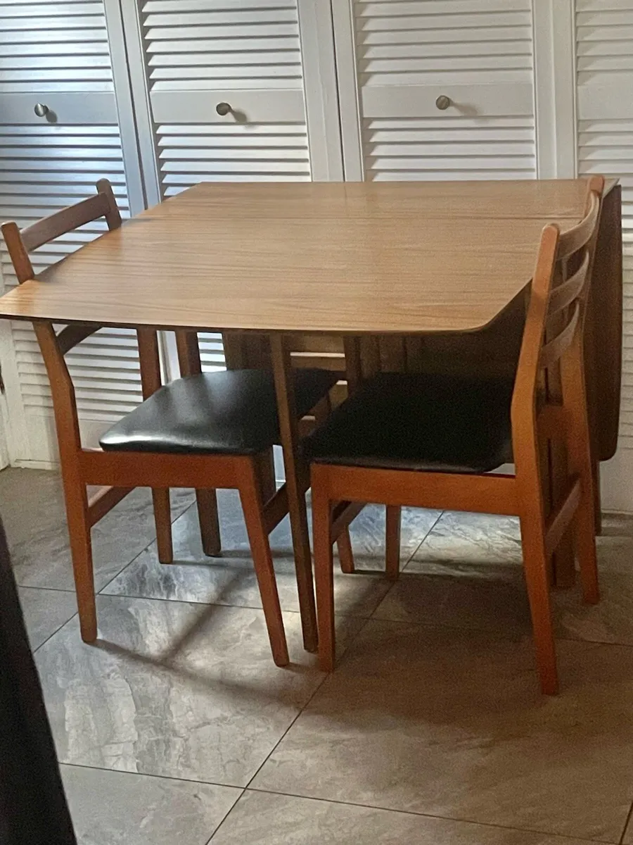 Mid century dining - Image 1