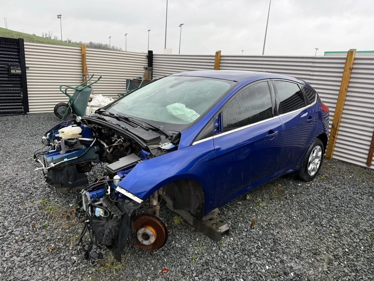 2017 Ford Focus Parts - Image 2