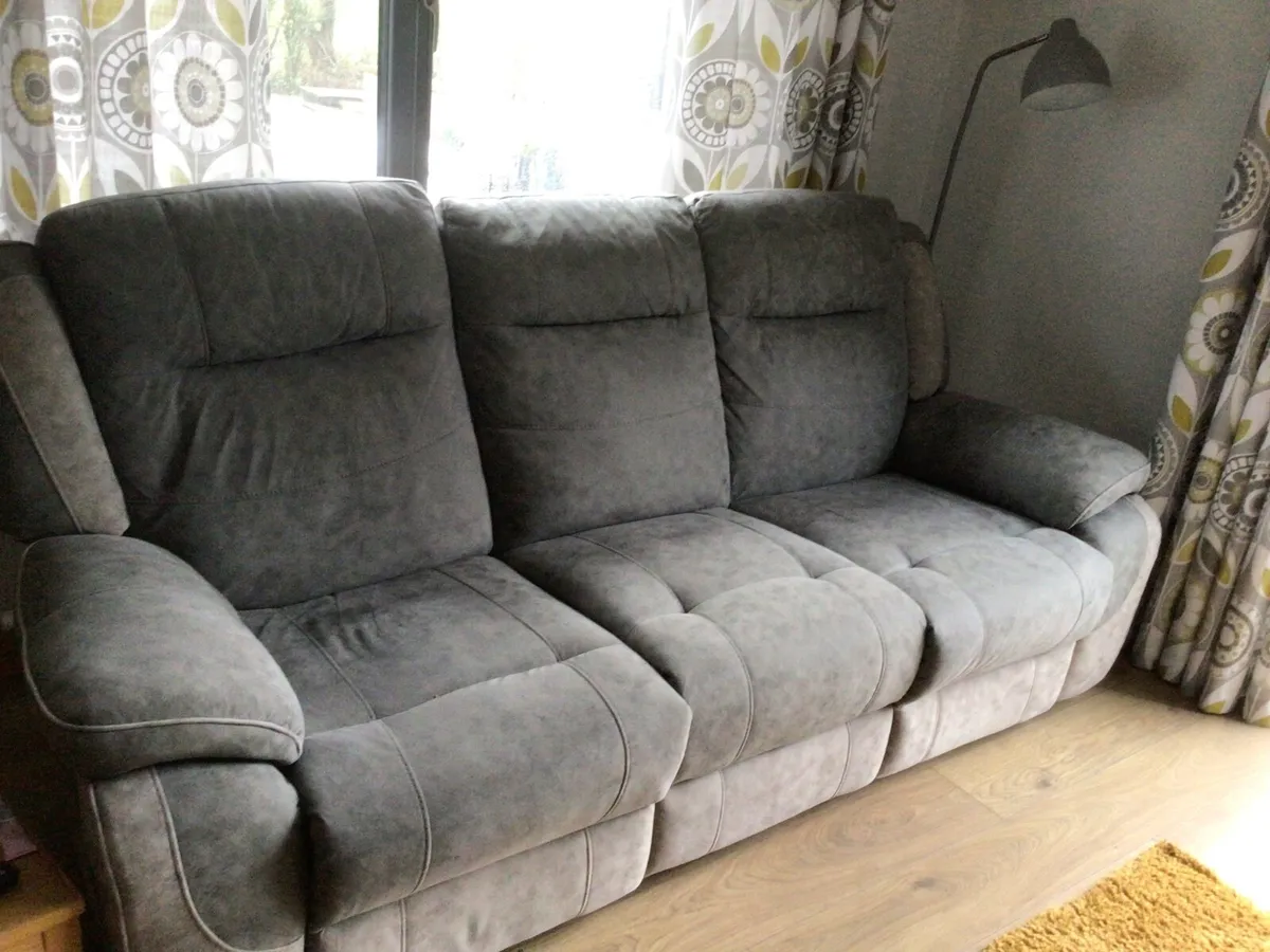 Couch - Image 1