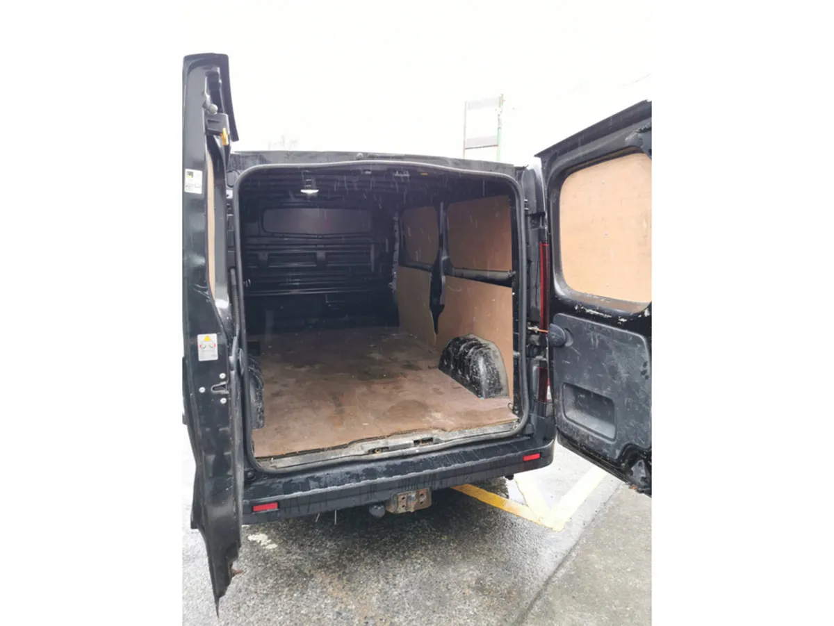 Renault Trafic LL30 ENERGY DCI 145 SPORT LL29 PANE - Image 2