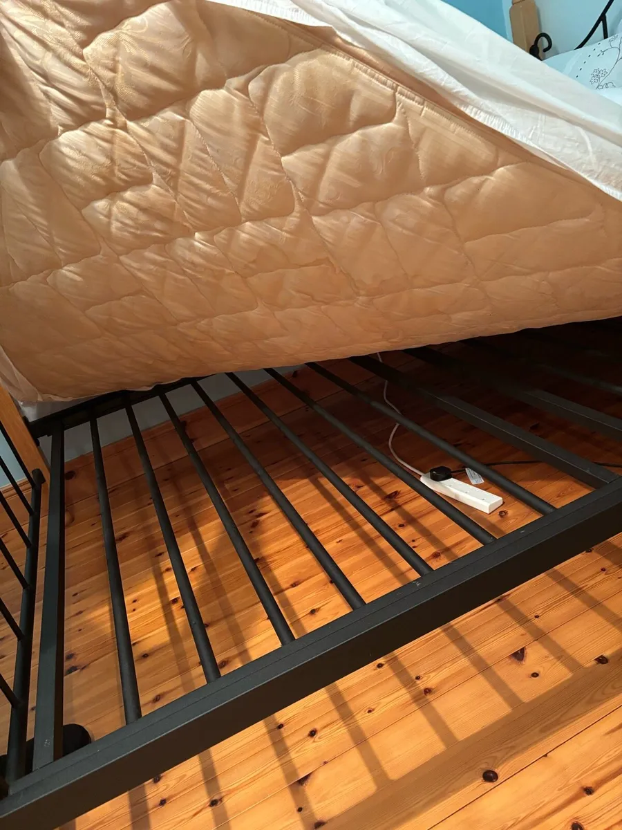 Double bed - Image 4