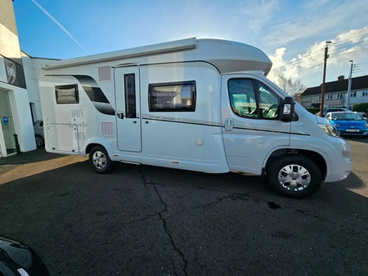 Citroen Relay Motorhome Hobby Ontour T65 4 Berth - Image 4