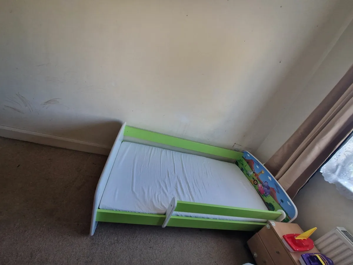 Kids bed - Image 1