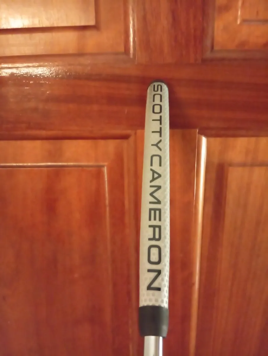 Scotty Cameron Phantom 5.2 34 inch Used Once - Image 4
