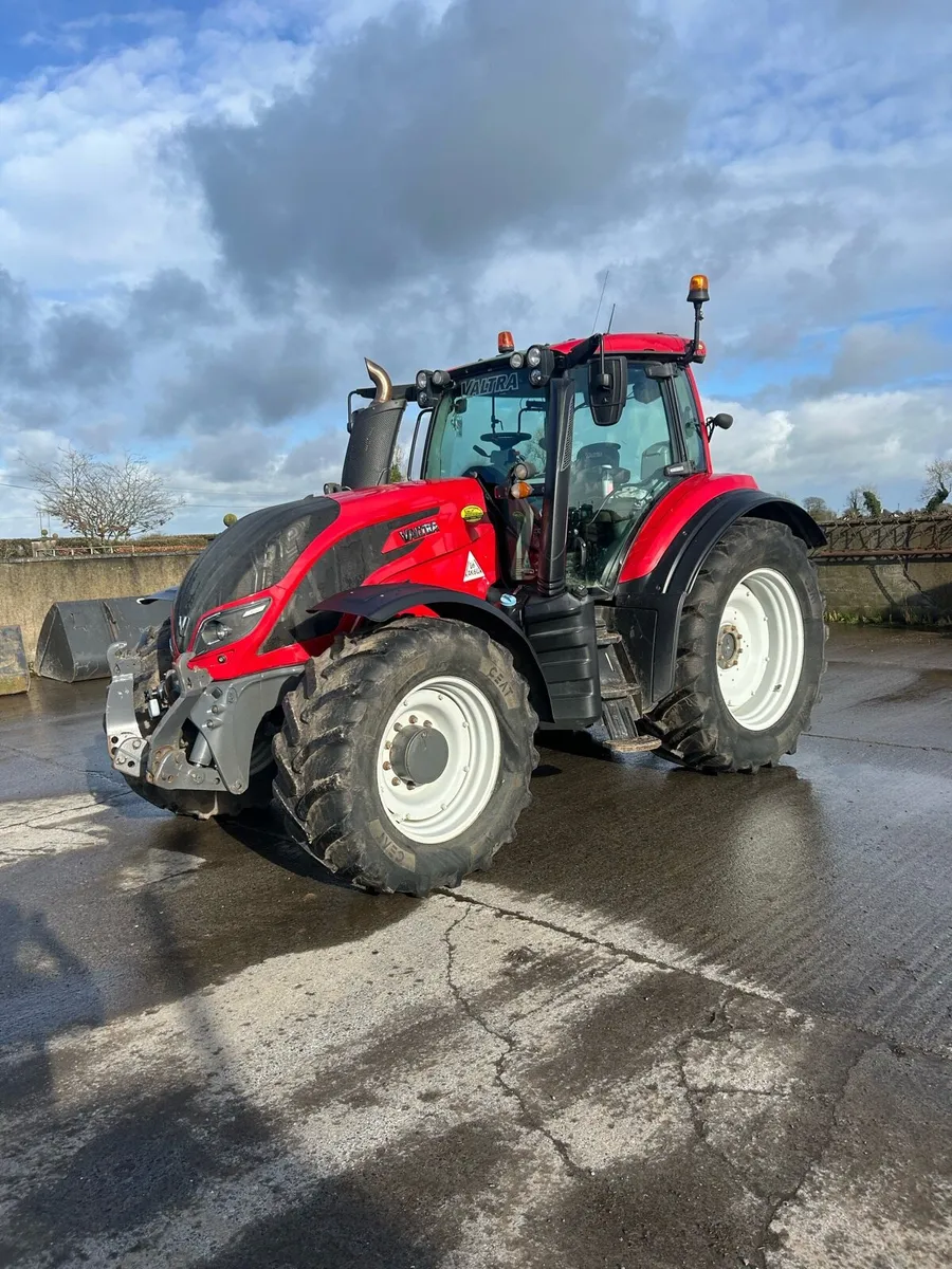 2015 Valtra T174 Active - Image 1