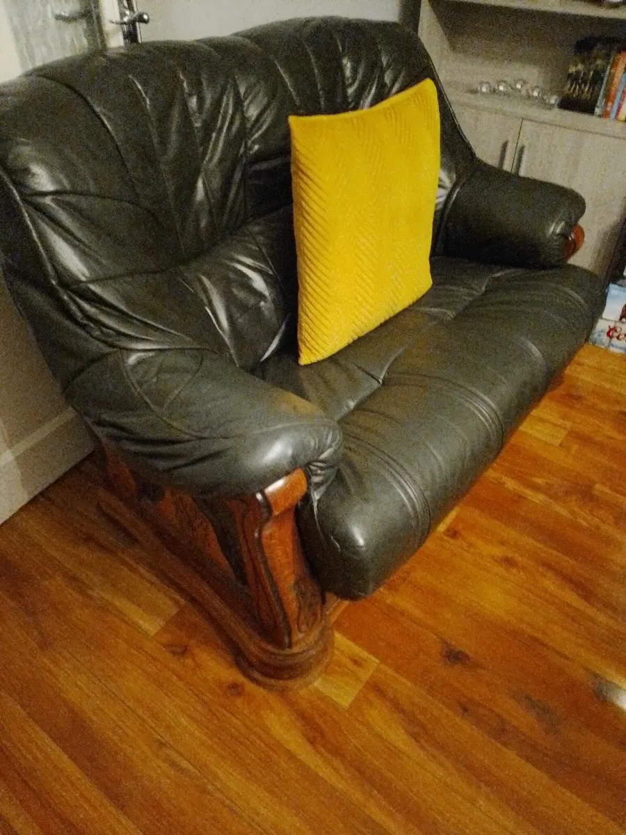 Three seater sofa and a two seater sofa - Image 3