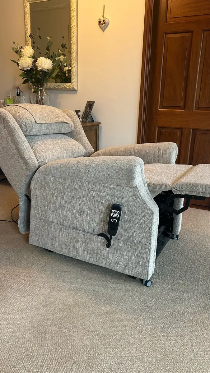 Multi Function Riser & Recliner - Image 4