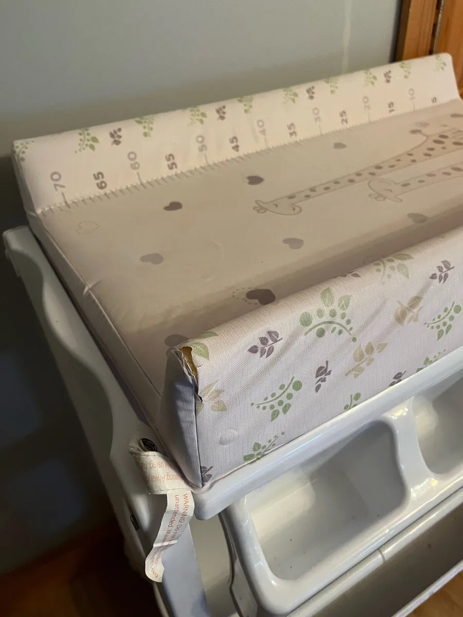Baby changing unit - Image 3