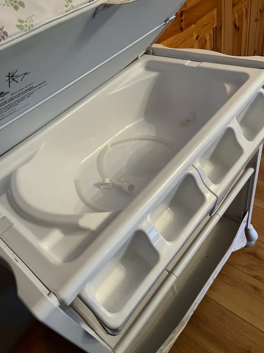 Baby changing unit - Image 4