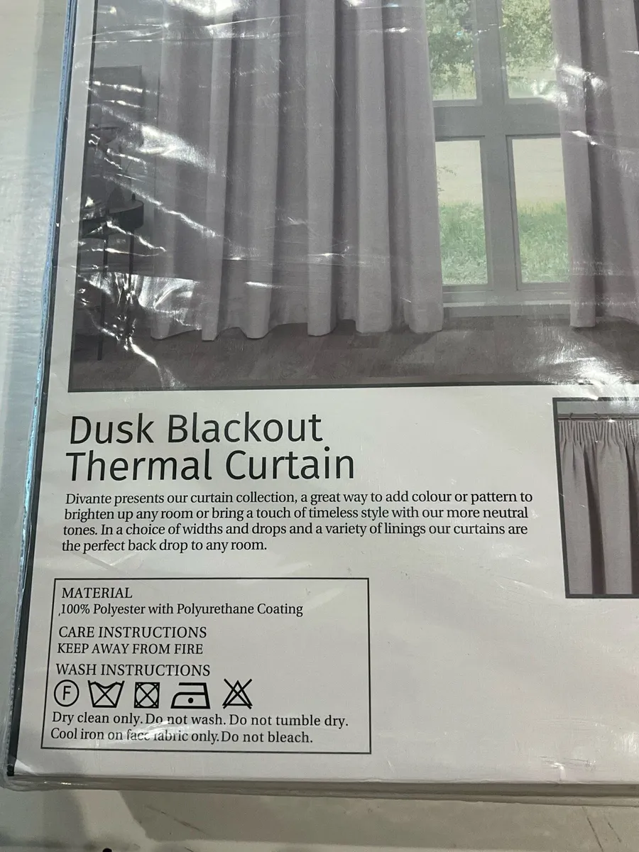 Pr. BLACKOUT Thermal Curtains- New - Image 3