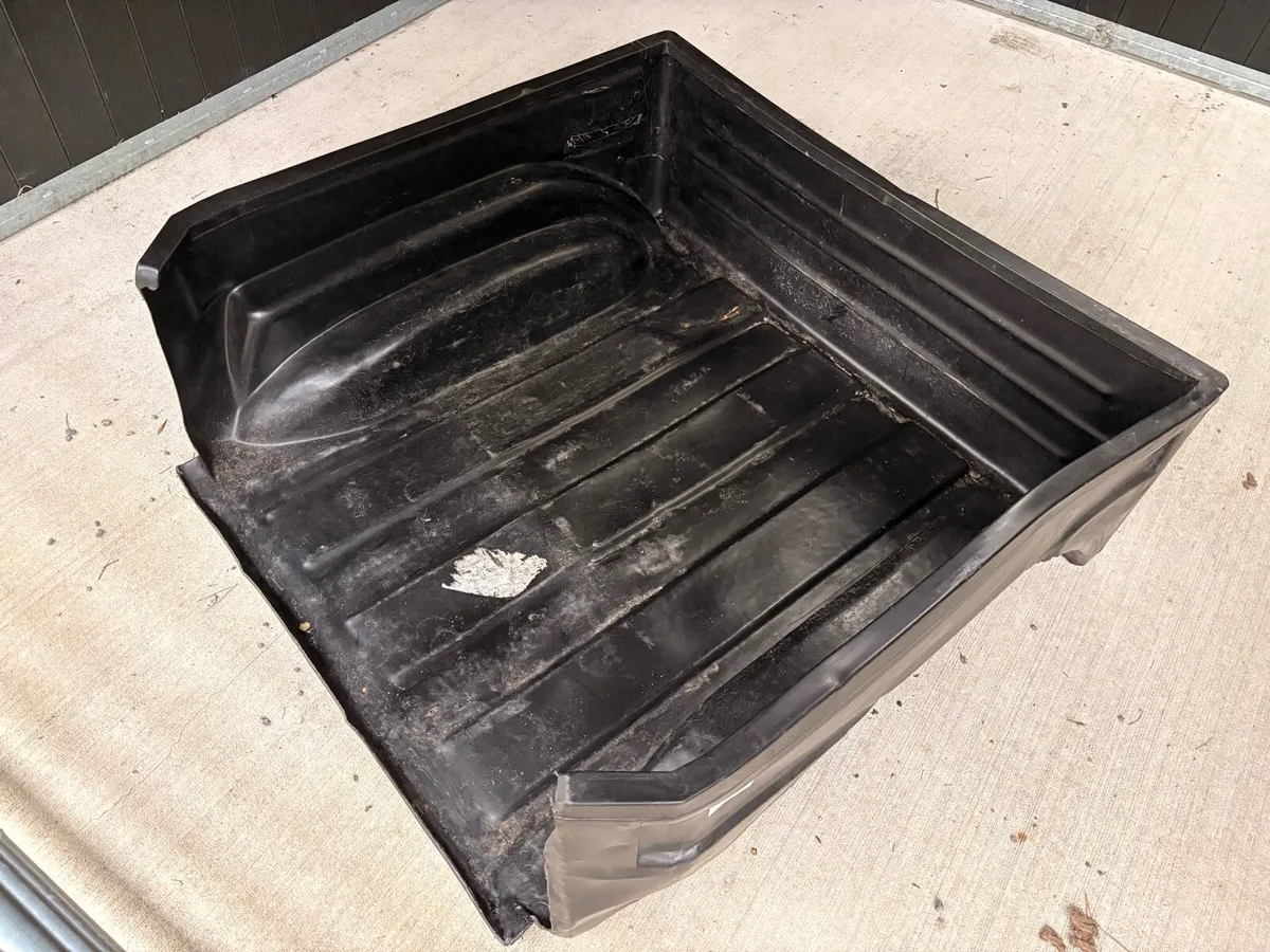 Plastic insert for SWV Landcruiser - Image 3