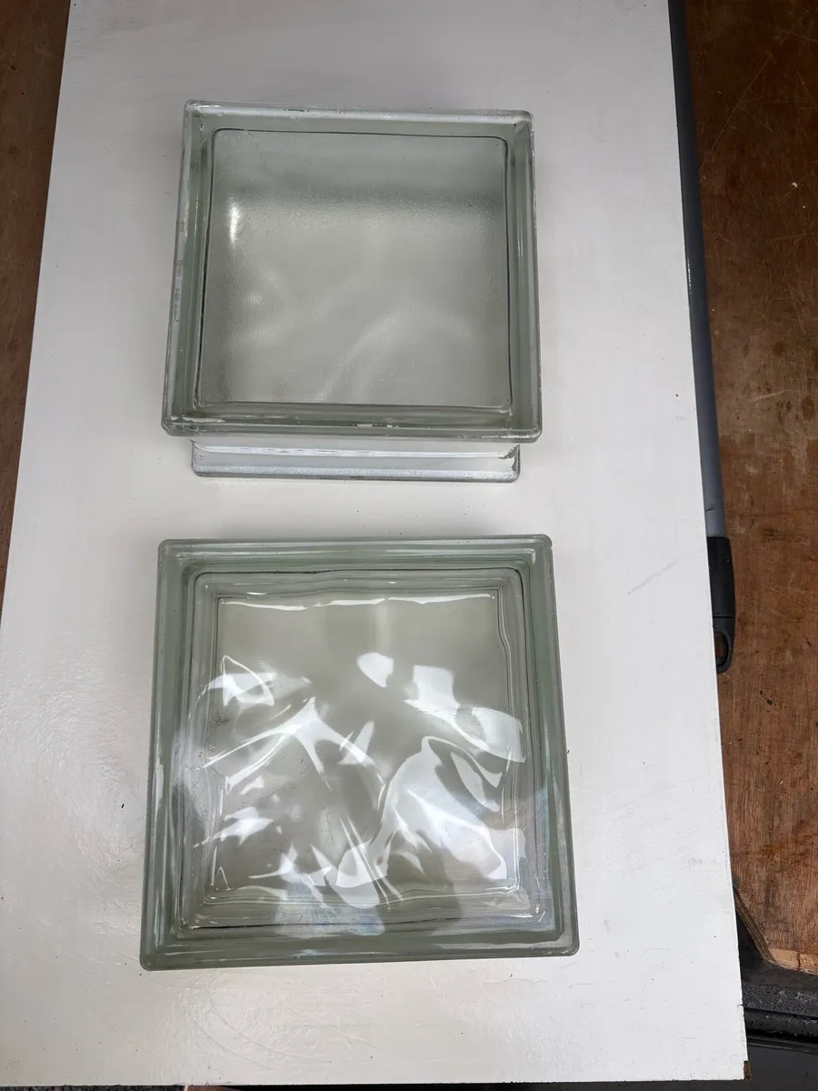 Glass Blocks €2 each - Image 4