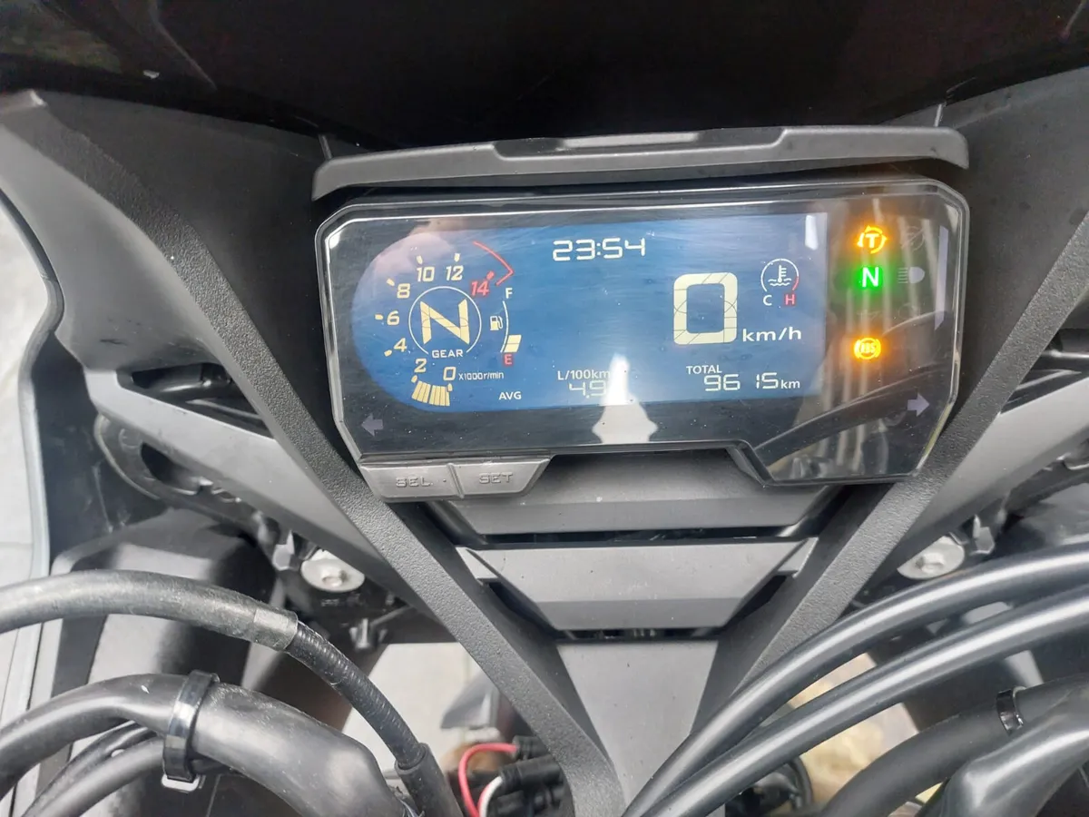 2021 HONDA CB650R MOTO4U - Image 4