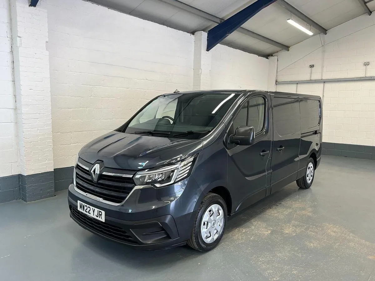 2022 Renault Trafic Panel Van - Image 1