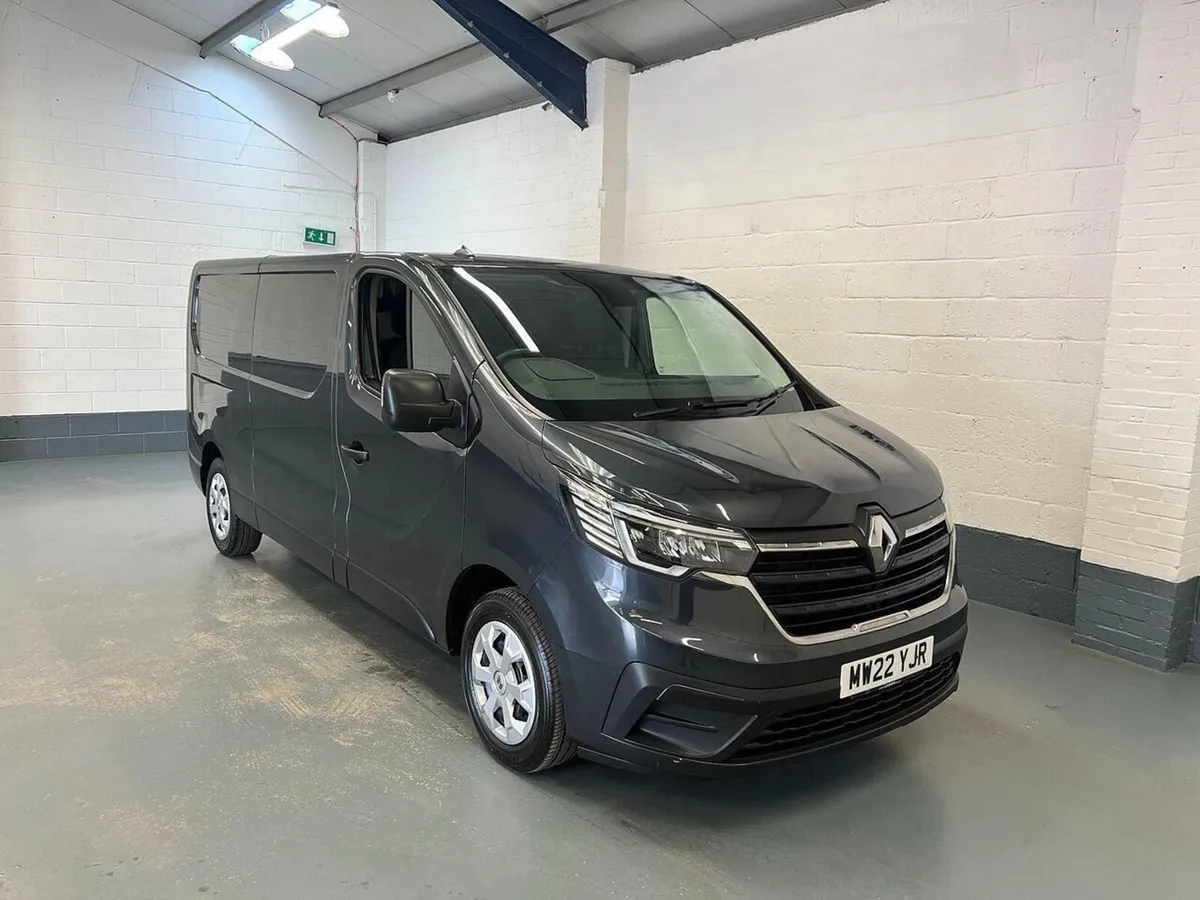 2022 Renault Trafic Panel Van - Image 4