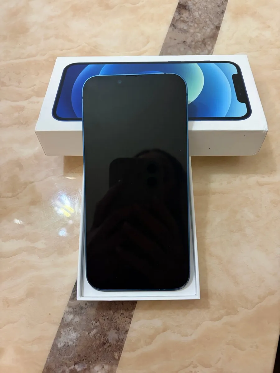 I phone 13 - Image 2