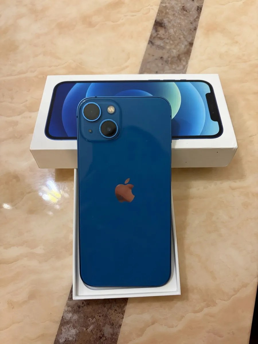 I phone 13 - Image 1
