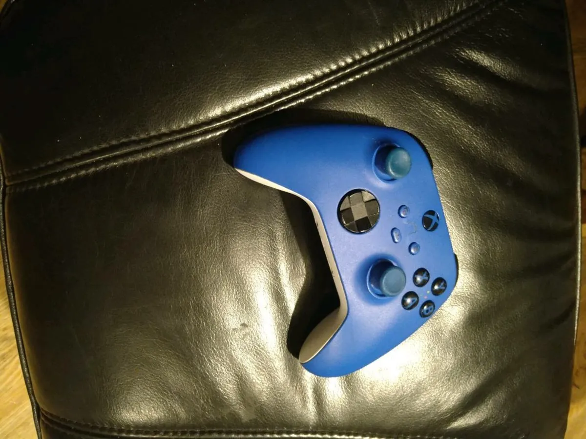 Xbox One Series S Console (With Cover) - Image 4