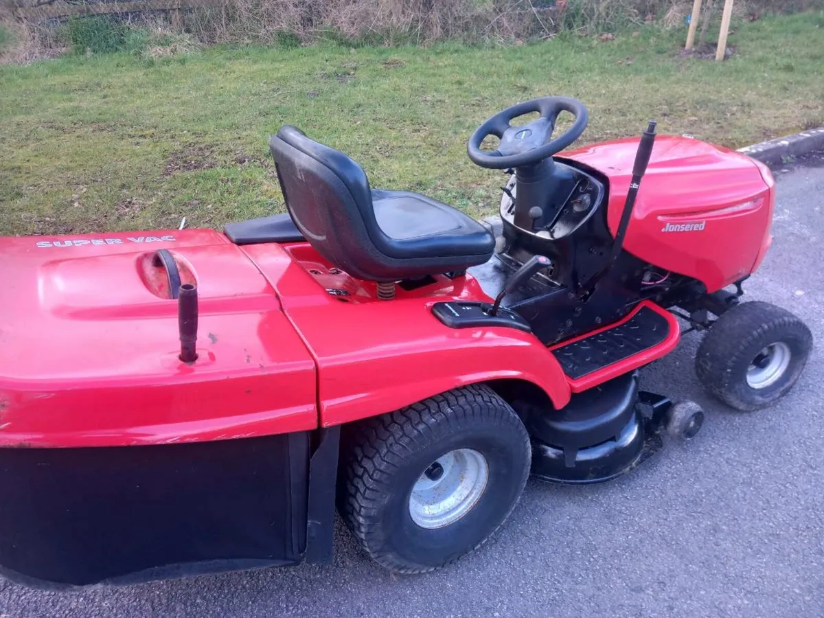 Ride on lawnmower - Image 3