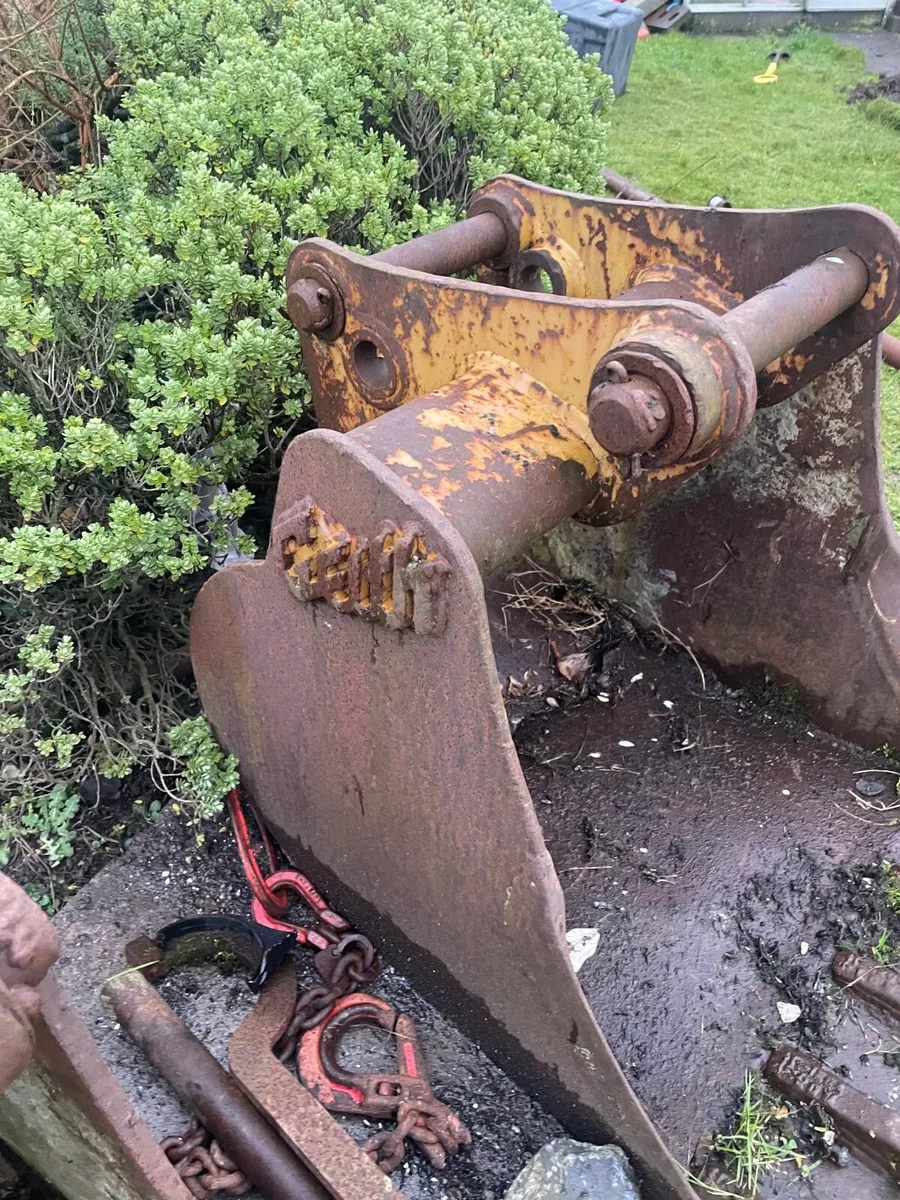 Excavator buckets - Image 3