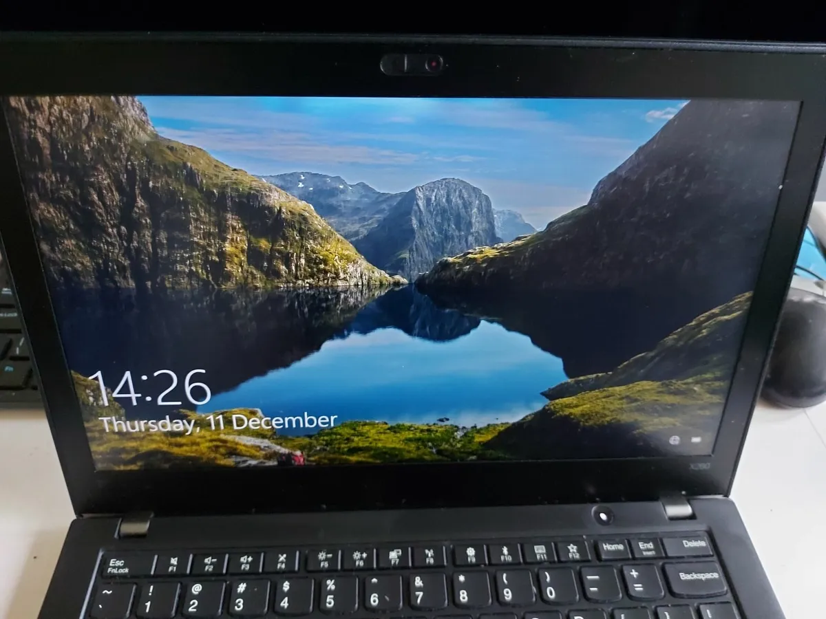 Lenovo Thinkpad Laptop, 8GB RAM, 238GB SSD - Image 1