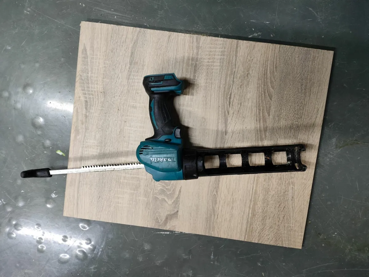 Makita silicone gun