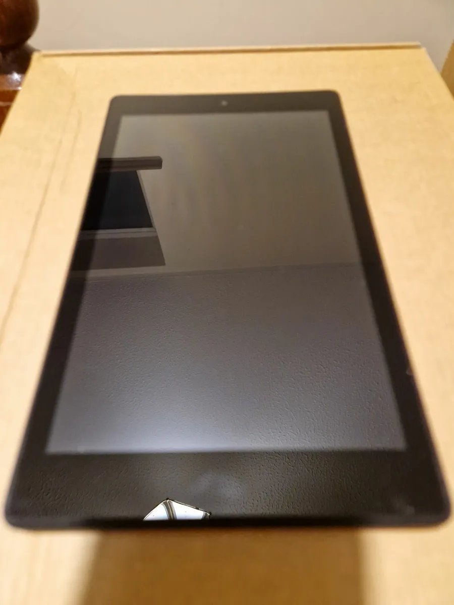 Amazon Fire HD 8 (8th Gen) 16GB Excellent conditio - Image 3