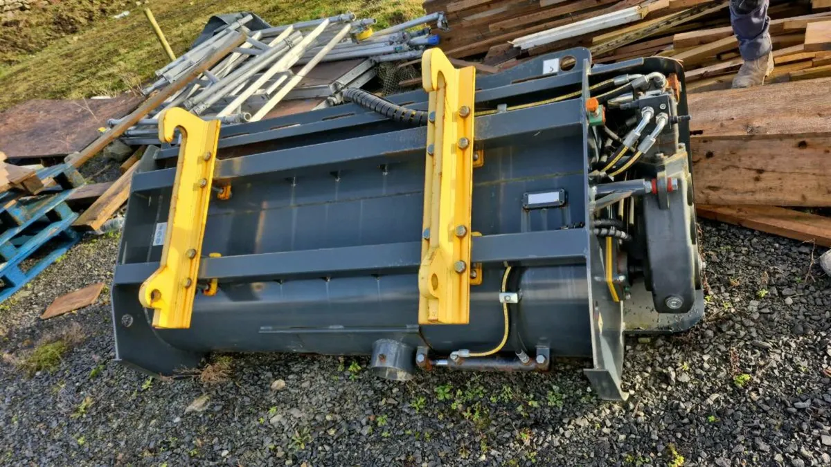 Teleporter jcb mixing bucket - Image 1
