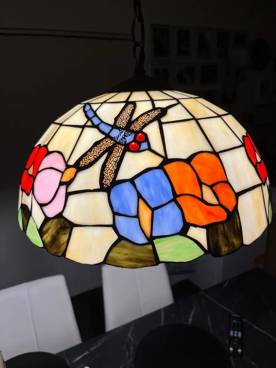 Tiffany Ceiling Lamp with Dragonfly Detail - Image 4