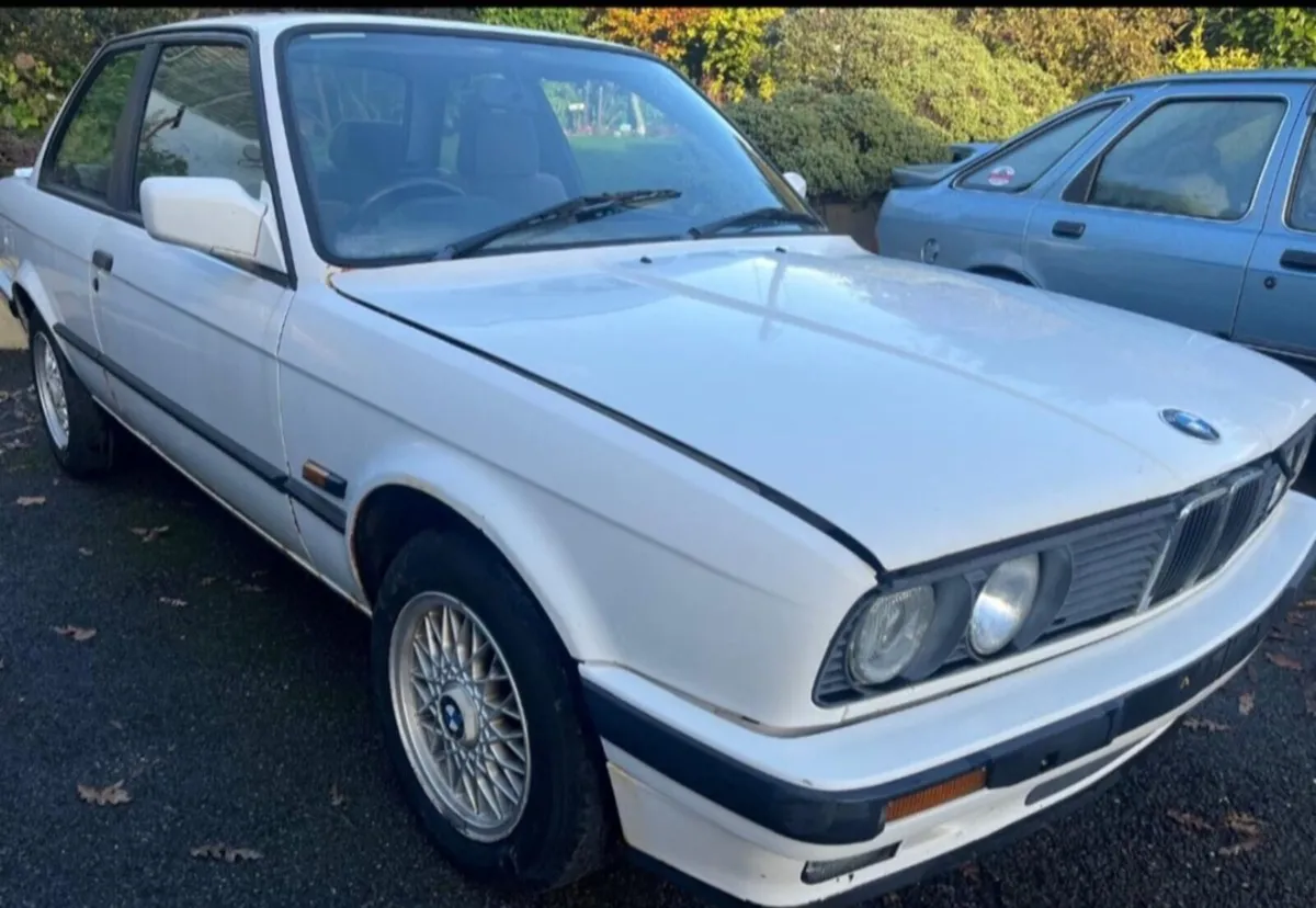 E30 Bmw 316 - Image 4