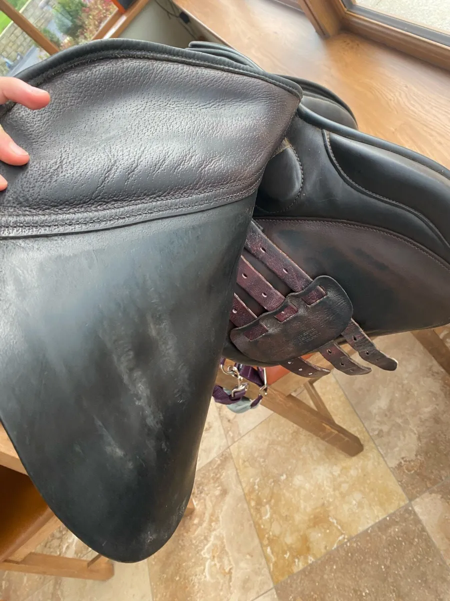 Berney GP medium wide 17" saddle - Image 3