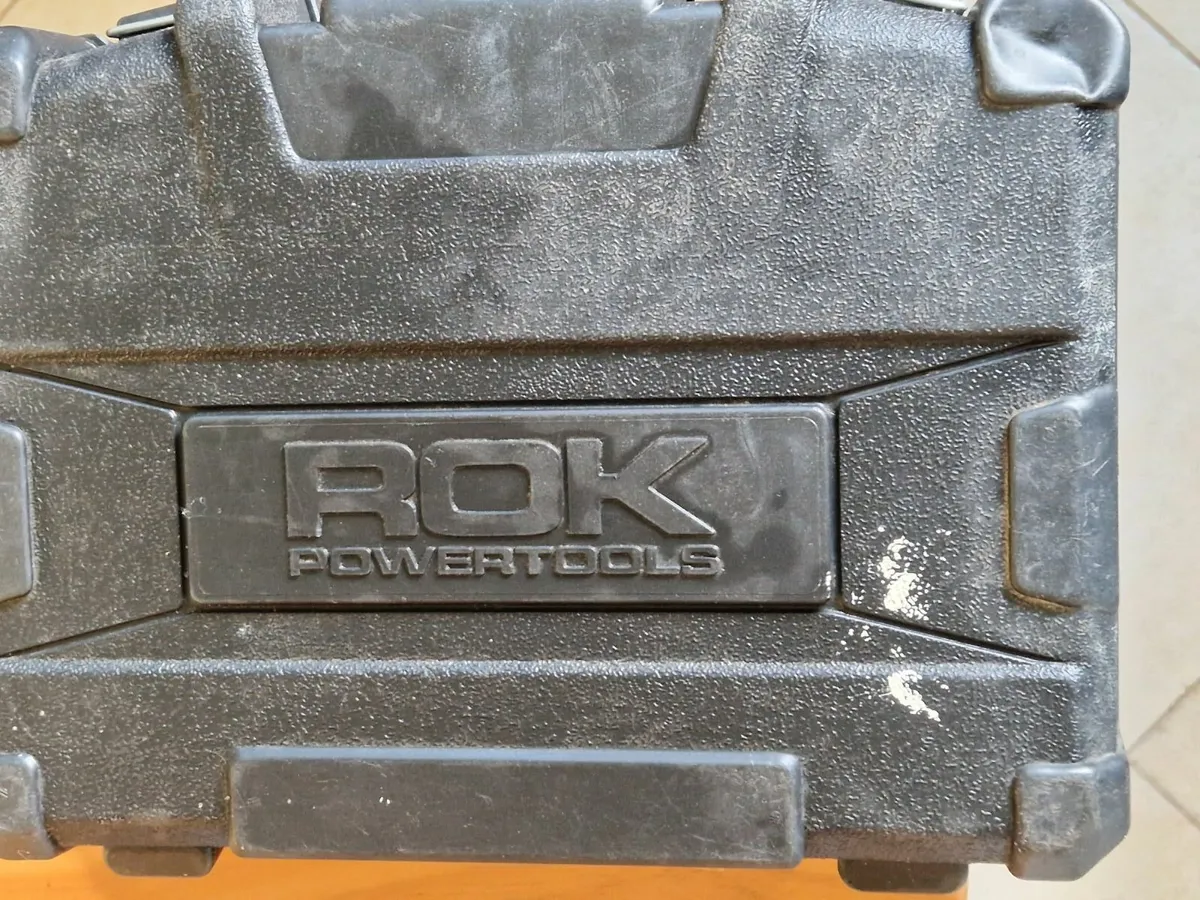 ROK Powertools Sander, Model WSSC200, Carry Case - Image 2