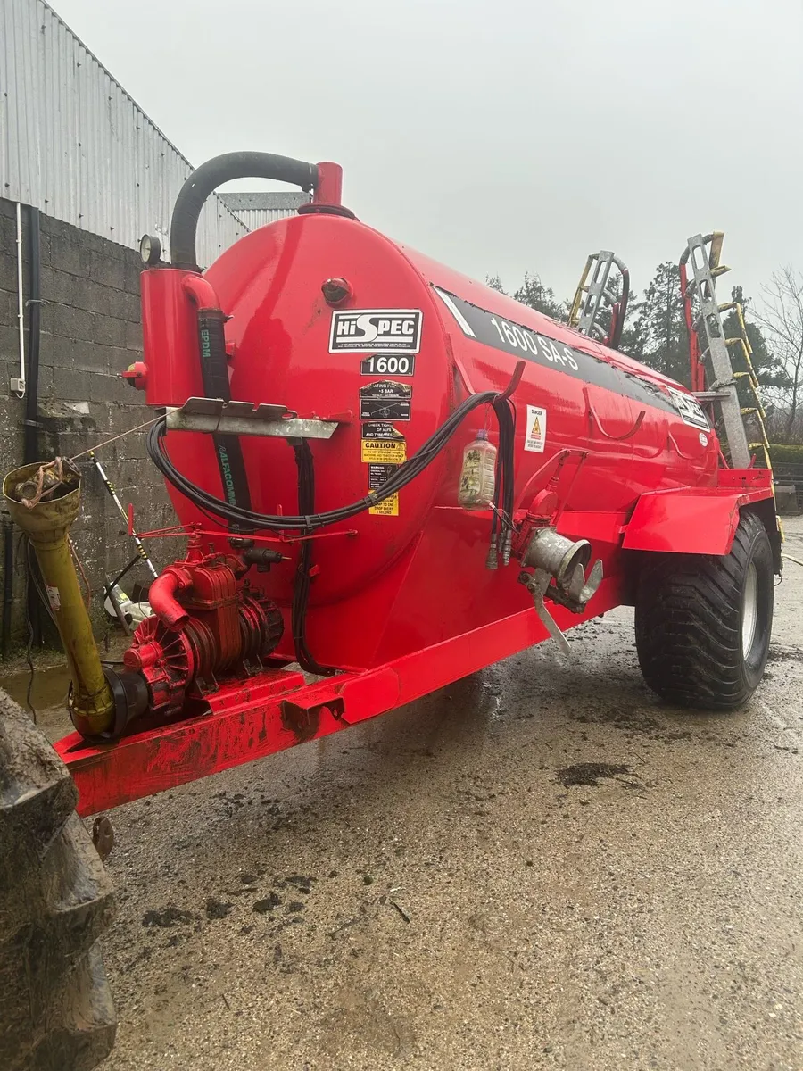 Hispec tanker with Mastek dribble bar - Image 1