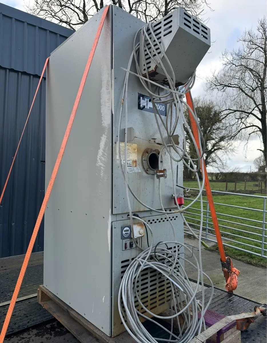 Cabinet Heater - Image 1