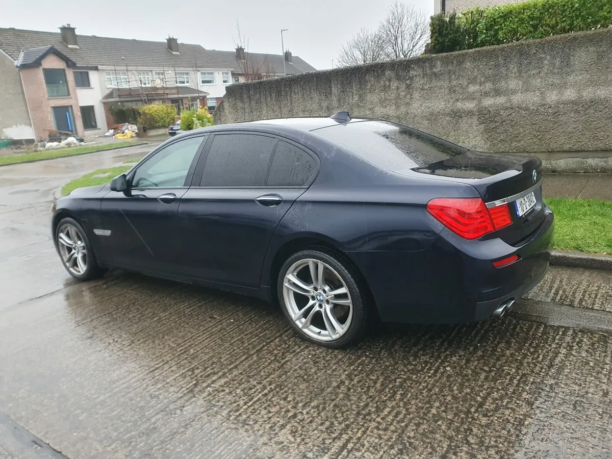 Bmw 7 series - Image 1