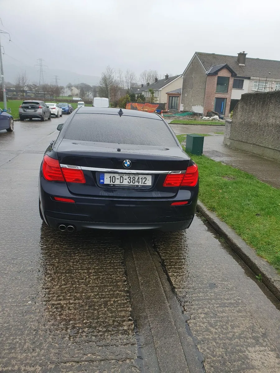 Bmw 7 series - Image 2
