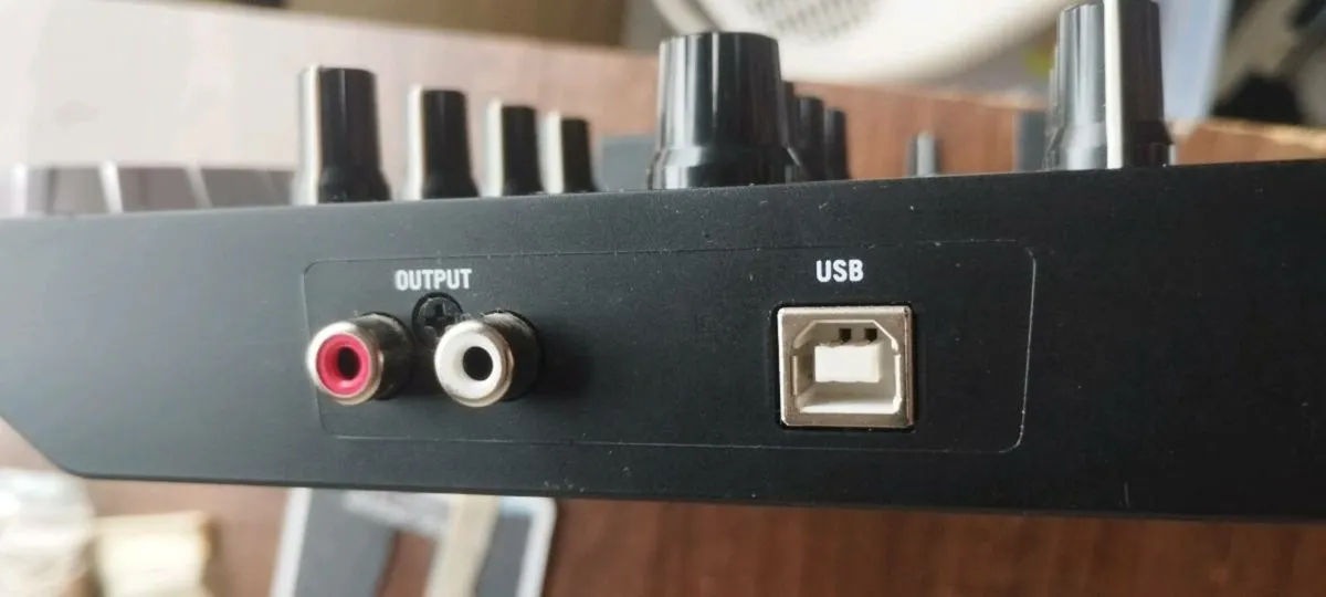 Numark Mixtrack 3 - Image 4