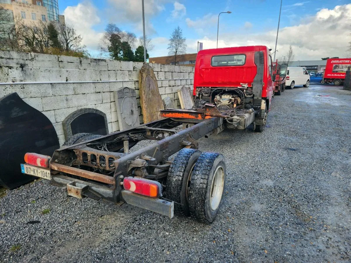 2007 mitsubishi canter fuso chassis and cab - Image 2