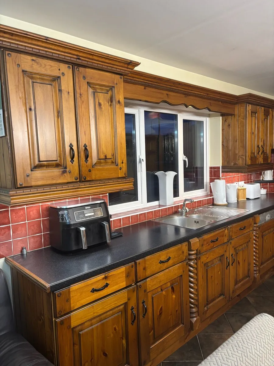 Kitchen - Image 2