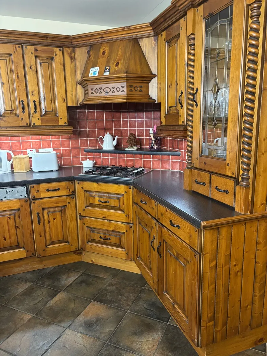 Kitchen - Image 4