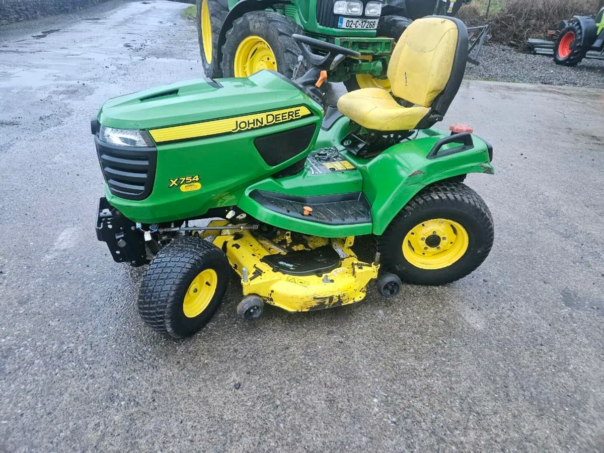 John deere X754 - Image 1