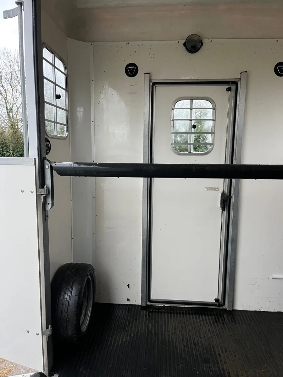 Horse trailer - Image 3